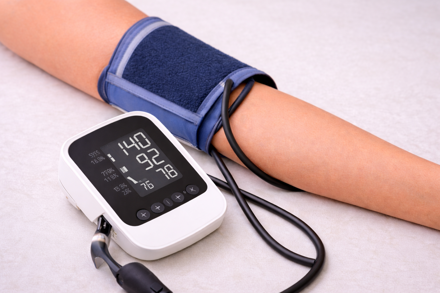 Control de diabetes e hipertensión